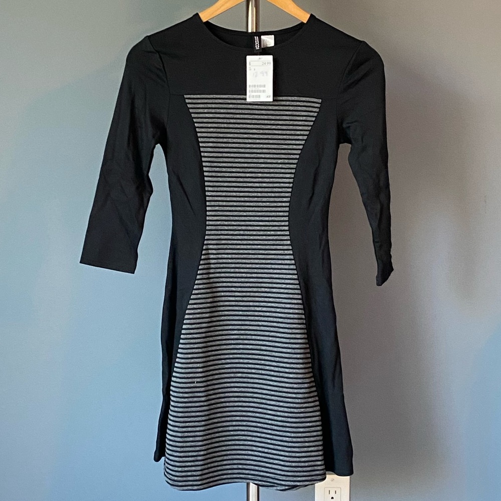 H&M Ribbed Jersey Dress - Size 2